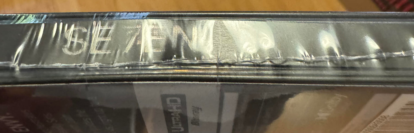 DAMAGE: Se7en (aka Seven) Limited Edition Steelbook (UK) 4K Ultra HD + Blu-Ray (Region Free)